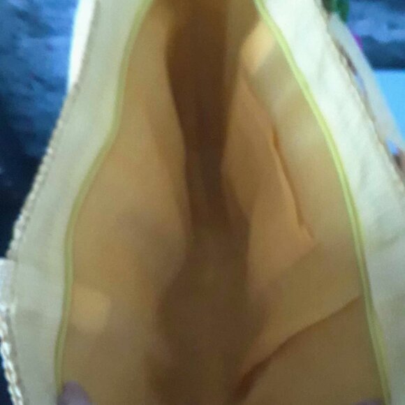 Pale Yellow beach bag - Picture 3 of 4